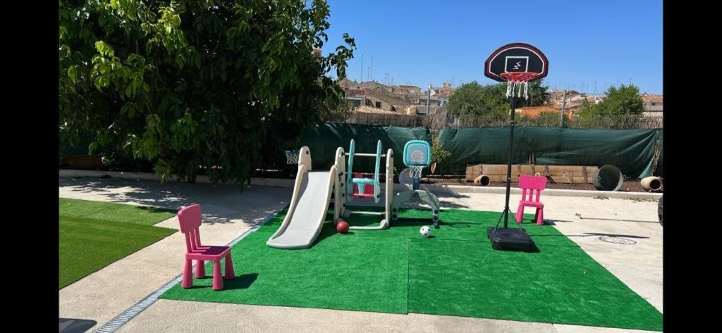 Villa Rural Con Amplia Piscina Campillo de Altobuey Dış mekan fotoğraf